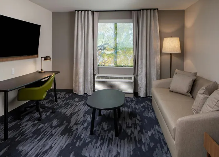 Hotel Fairfield & Prasada Surprise